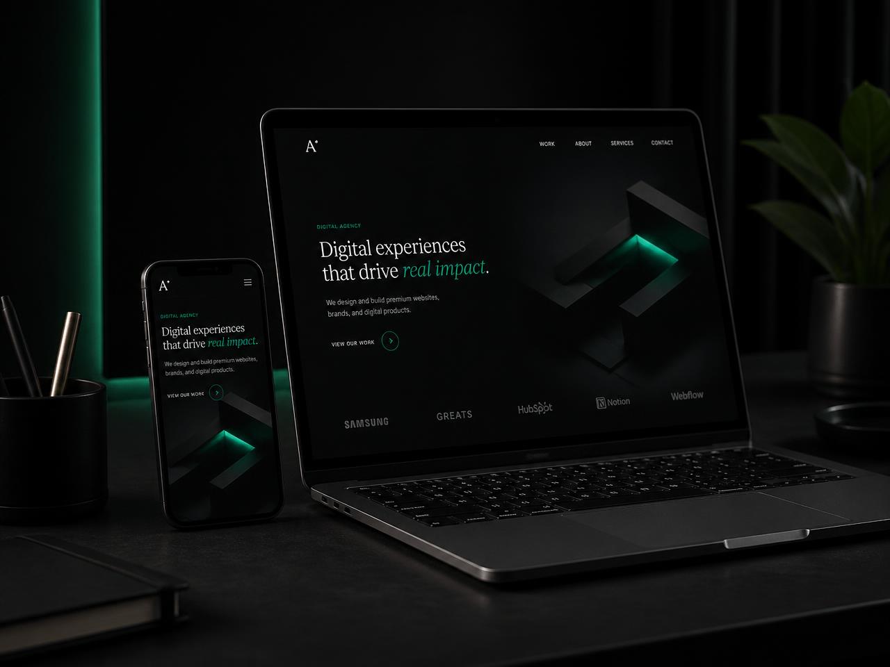 Landing page profissional exibida em computador e celular